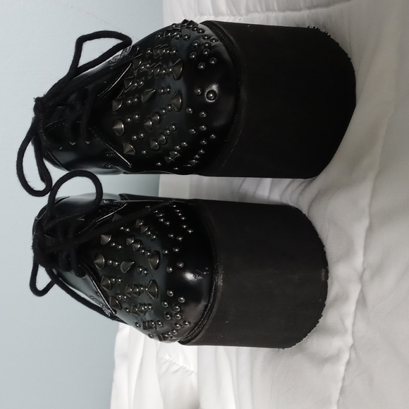 TUK Stacked Studded Creeper [Unisex]. - Picture 2 of 4